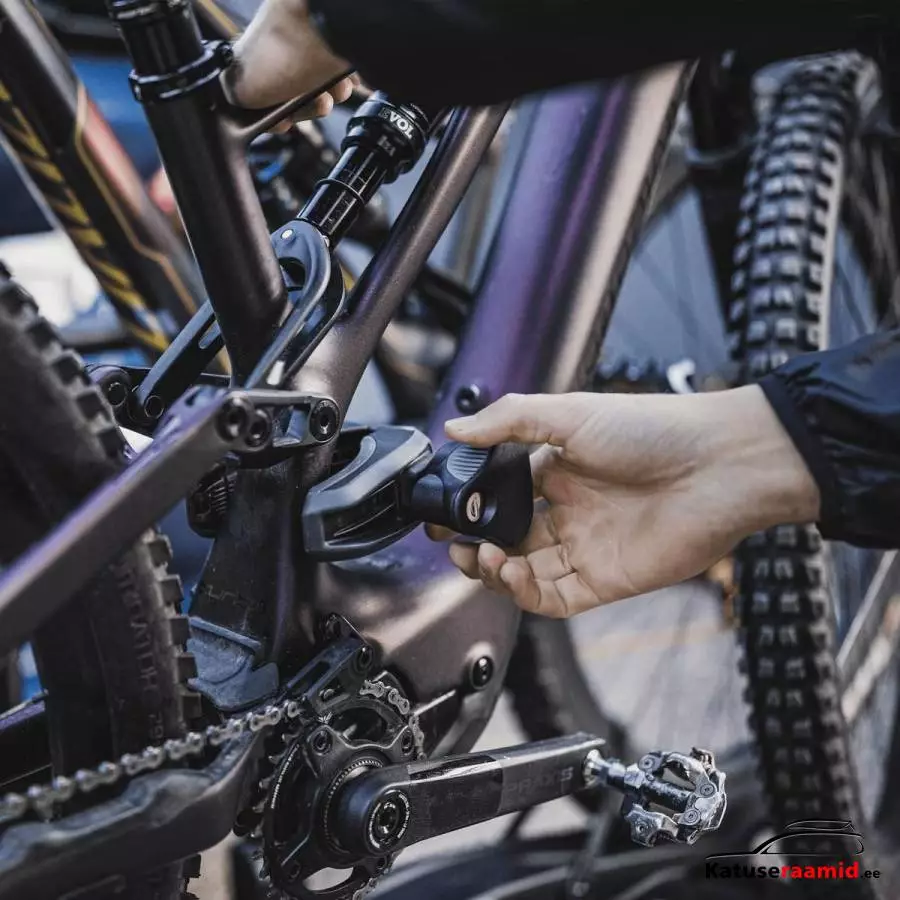 Thule EasyFold XT F | 2 bike | 13-pin, 965500 Thule EasyFold XT F | 2 bike | 13-pin, 965500