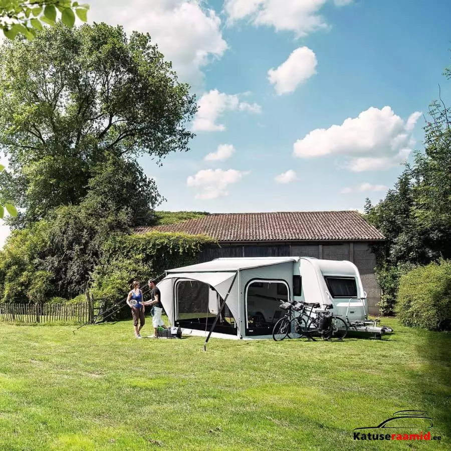 Thule Omnistor 1200 | 4.25 x 2.50 m, 307270 Thule Omnistor 1200 | 4.25 x 2.50 m, 307270