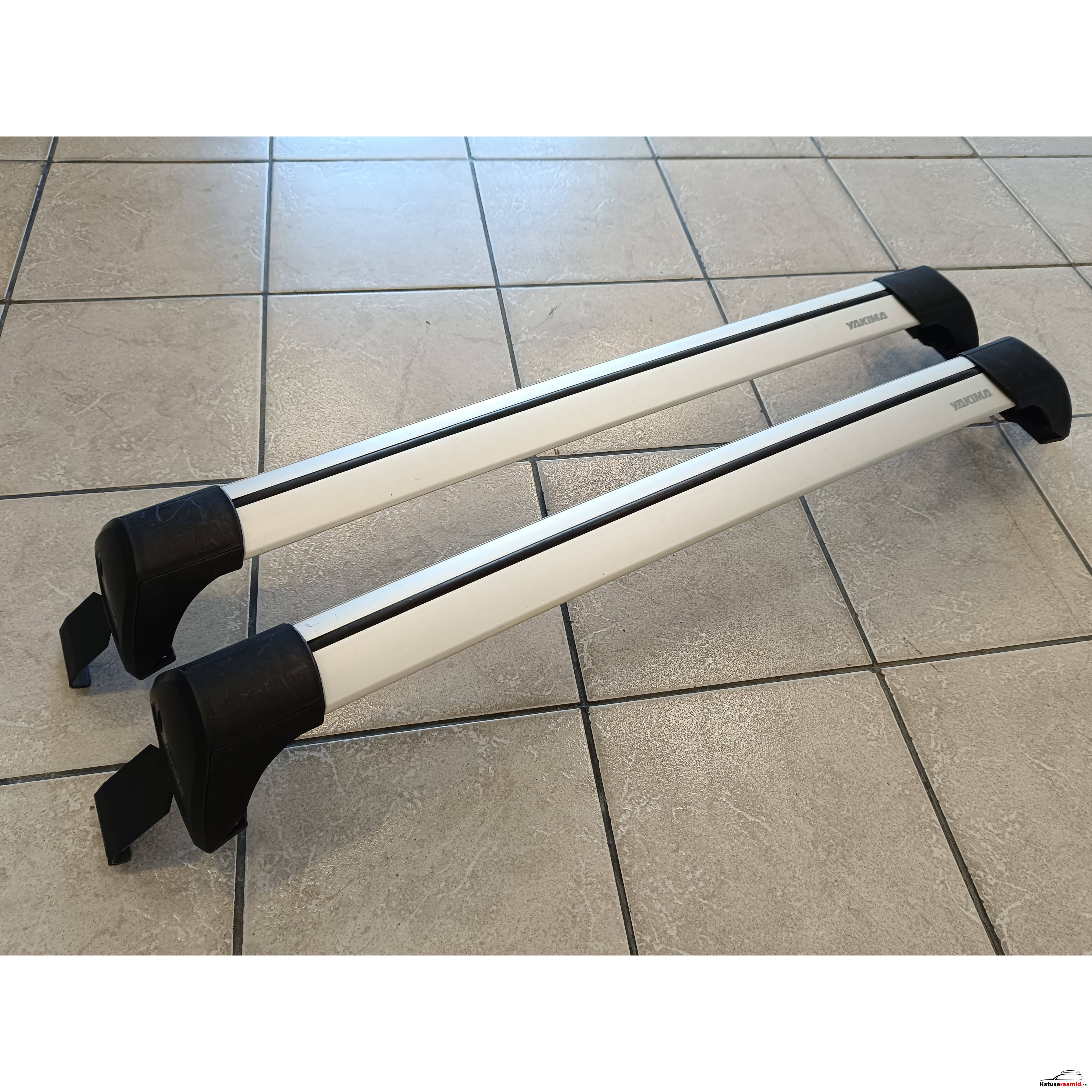 YAKIMA roof rack for Toyota Auris hatchback