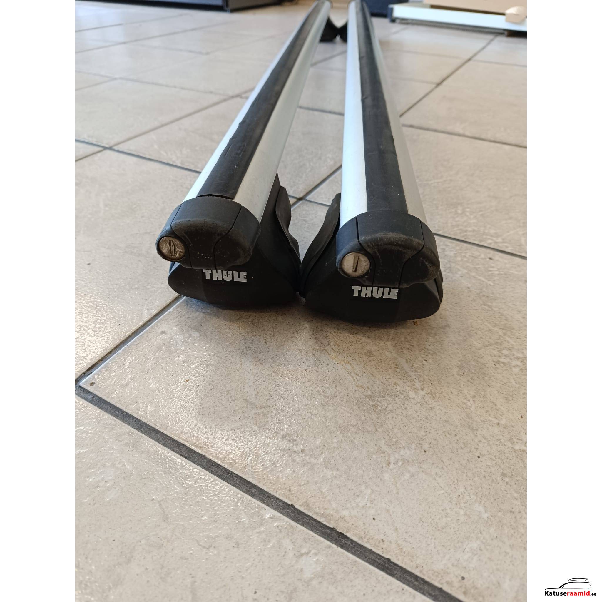 Thule Aerobar roof rack