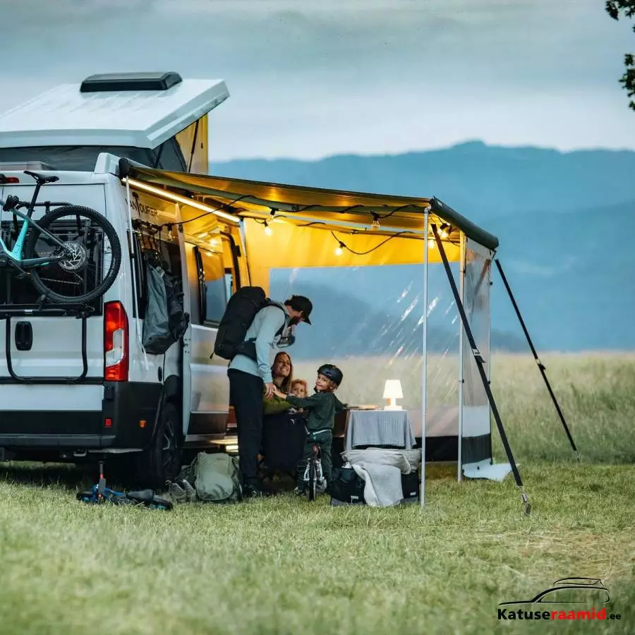 Thule LED Strip 4.00m, 307135 Thule LED Strip 4.00m, 307135