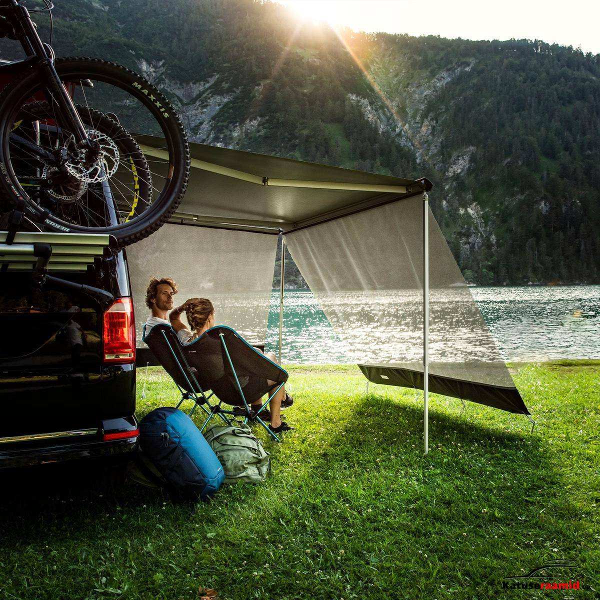 Thule Sun Blocker G2 Front - 4.8 m
