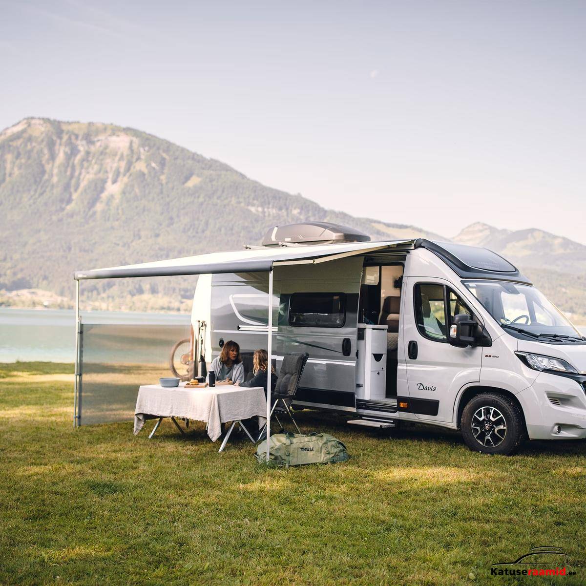 Thule Windscreen