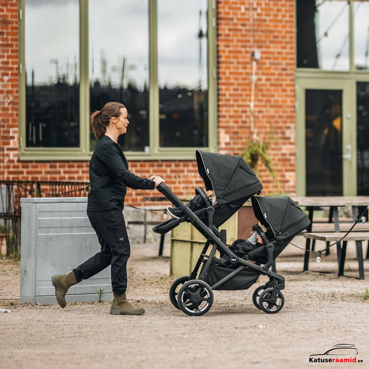 Thule Sleek 2 sibling seat - Tinted taupe, 11000218 Thule Sleek 2 sibling seat - Tinted taupe, 11000218