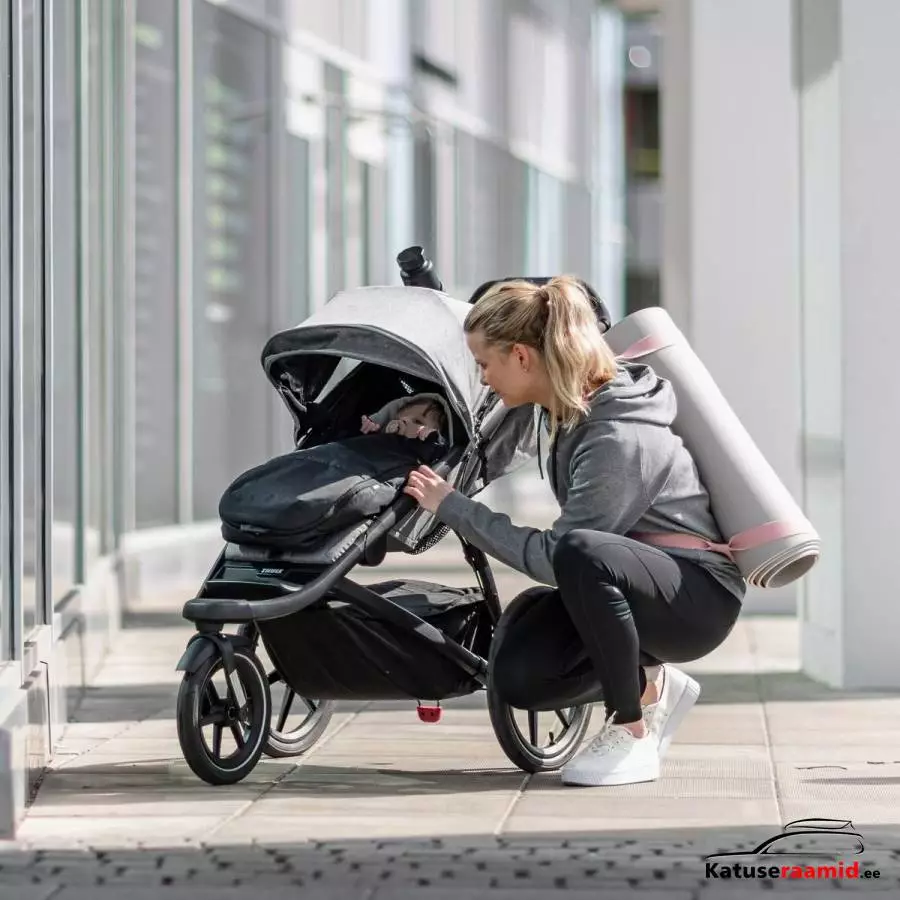 Thule Newborn Nest - Black, 11200310 Thule Newborn Nest - Black, 11200310