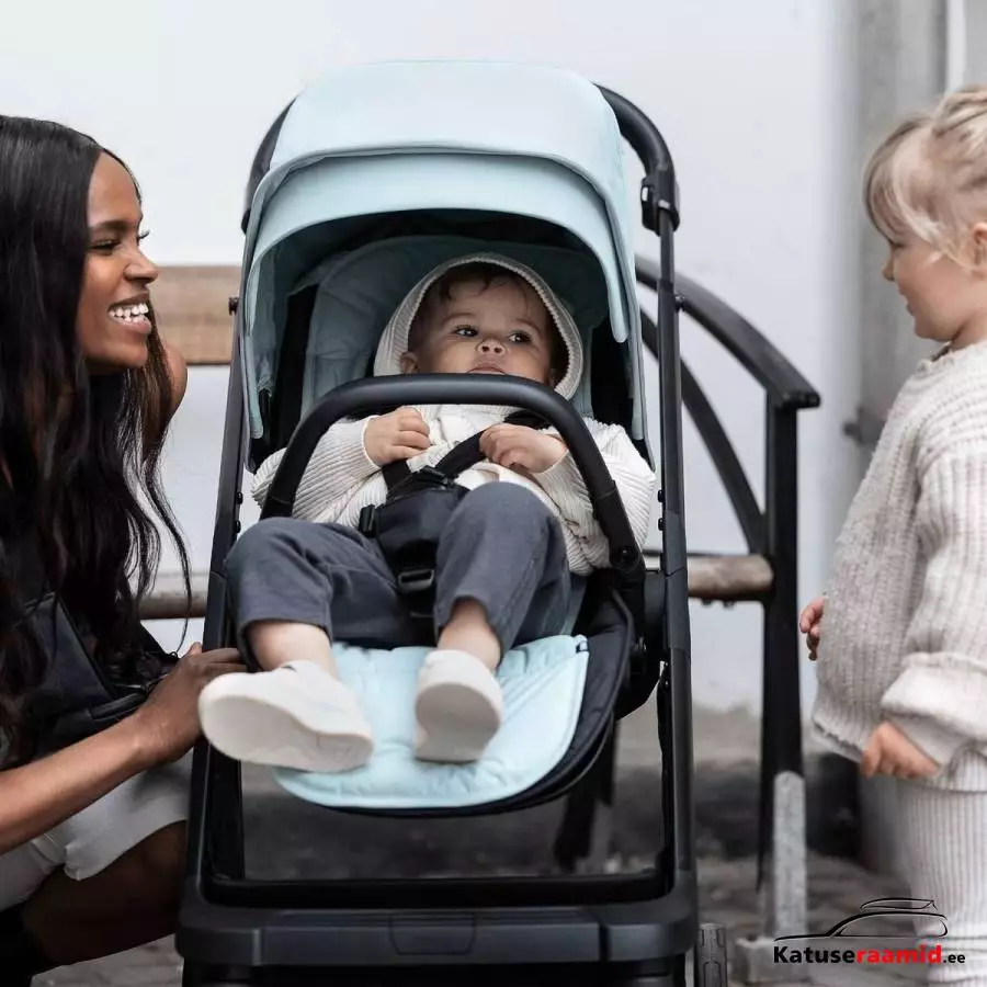 Thule stroller seat liner - Black, 11200330 Thule stroller seat liner - Black, 11200330