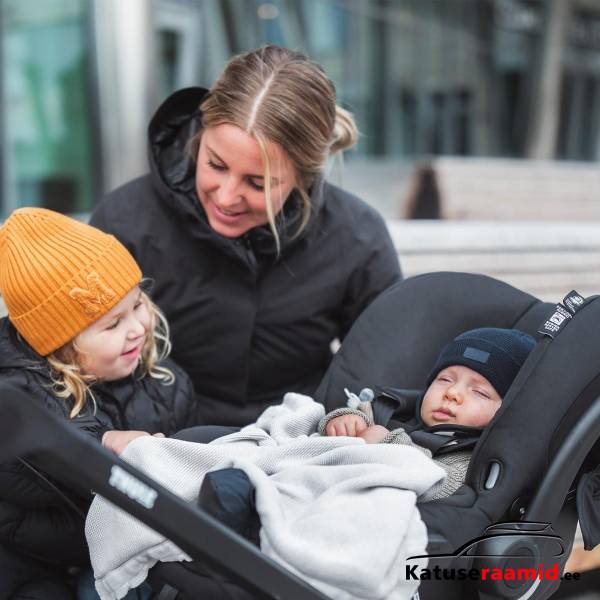 Thule Infant Car Seat Adapter